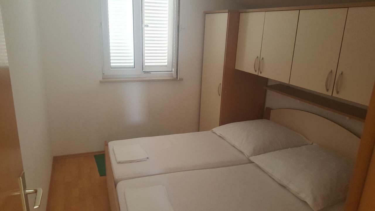 Milka Appartements 스타라 노발랴 외부 사진